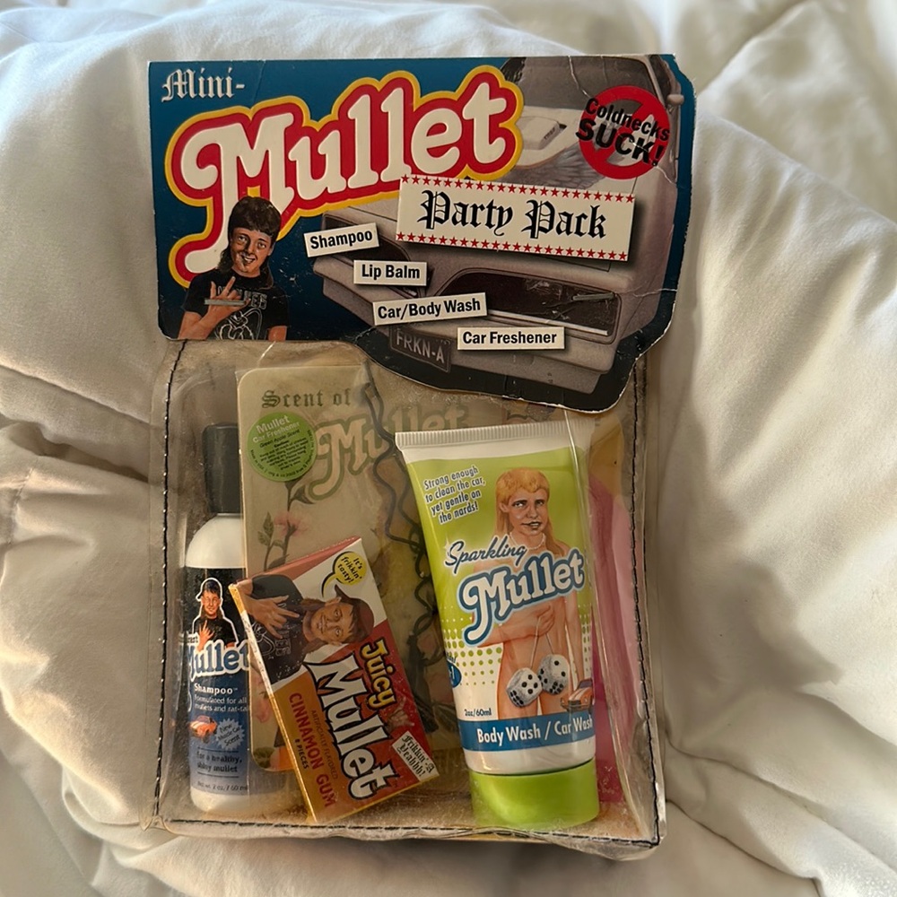Mini-Mullet party pack never opened coldnevks sick contains funny stuff gag gift